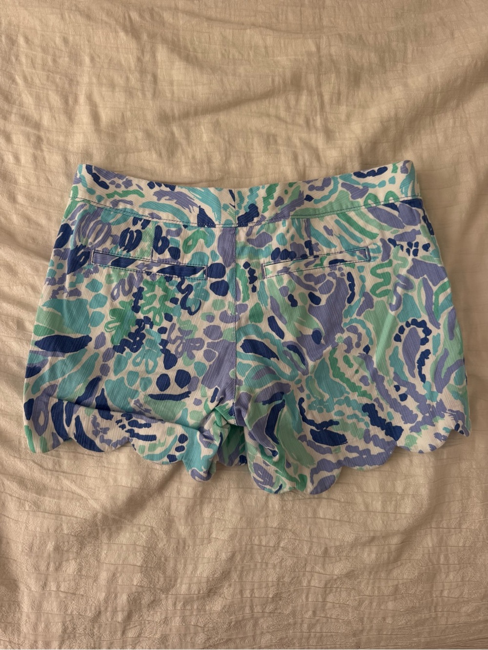 Lilly Pulitzer Buttercup Scallop Hem Printed Women's Shorts - Blue Purple Multi